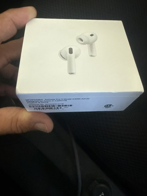 AirPods Pro 3 like new