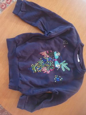 Catimini embroidered sweatshirt for girl 4 years like new, blue