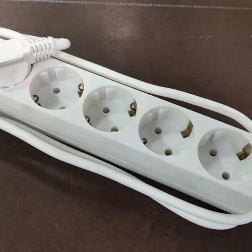 Power strip 5 sockets with 1.5m cable new