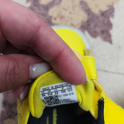 Adidas Advantage Smiley Cfi children's sports shoes size 22 used