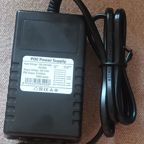 PoE injector by DIXIE like new for IP cameras and access points