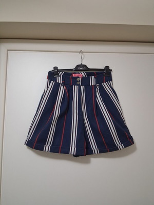 Karavan denim shorts XL like new, blue, high waist
