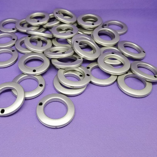 Gray silver rings 4.5 cm diameter like new, set of 39 pieces