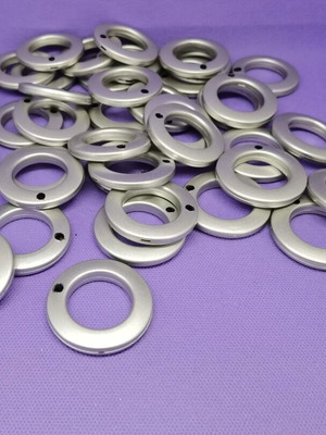 Gray silver rings 4.5 cm diameter like new, set of 39 pieces