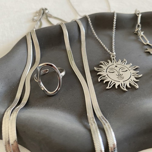 Steel jewelry set silver color, new