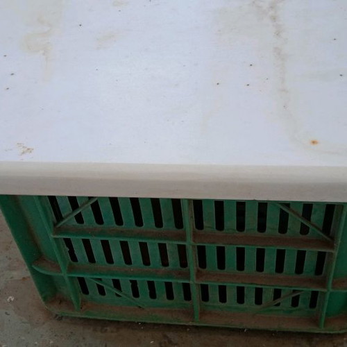 Marble sinks used, 4 sinks and 2 marble slabs