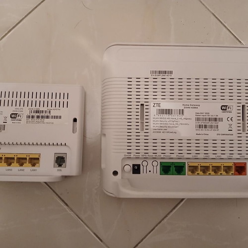 Nova routers like new, pack of 2