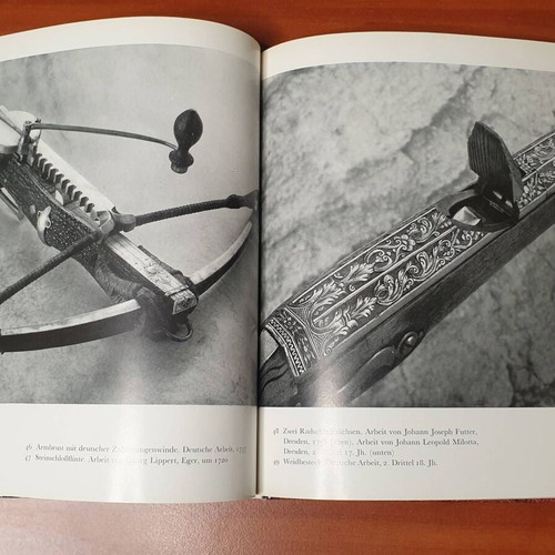 Jagdwaffen 1976 antique hunting weapons album used