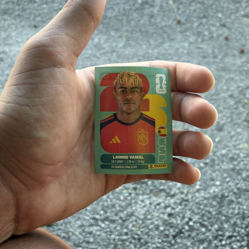 Lamine Yamal Panini FIFA 365 2025 sticker near mint, Spain FC Barcelona
