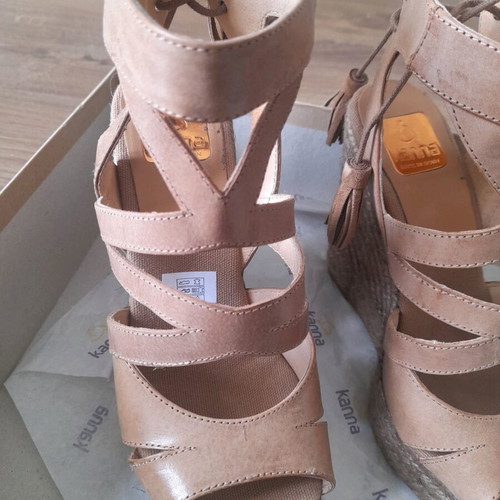 Kanna sandals new, beige, size 37
