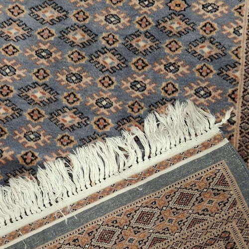 Persian rug used in good condition, silk and wool, handmade 0.98 x 1.63