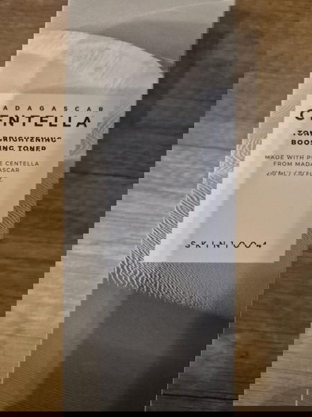 Skin 1004 Centella избелващ тонер