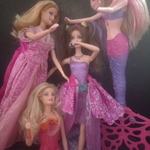 Vintage Barbie dolls pack of 4 from 2000s movies