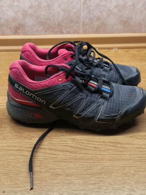 Παπούτσια trekking γυναικεία Salomon μεταχειρισμένα, νούμερο 39 1/3, γκρι ροζ