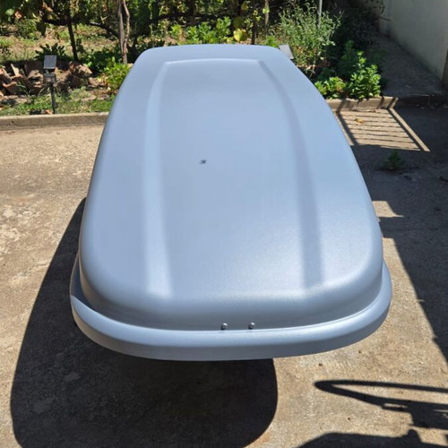 Car roof box with triple lock and two keys
