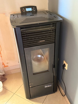 Pellet stove 10kw used in very good condition