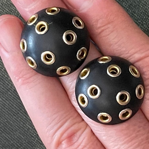Branded Italian vintage clip earrings like new