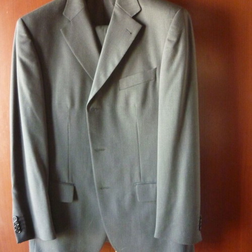 Reporter men's suit black-gray No 50 100% wool like new