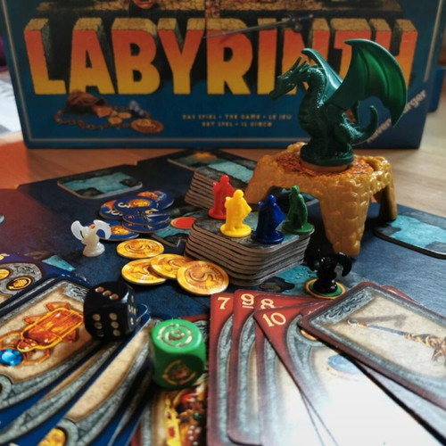 Labyrinth Master board game 2007 like new