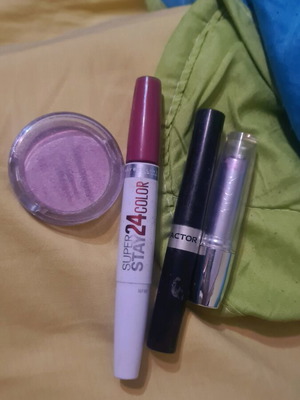 Cosmetics set used