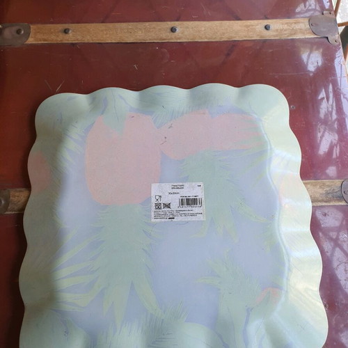Glass serving platter like new