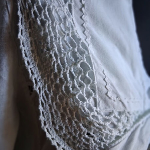 Vintage traditional blouse with embroidery and handmade lace like new