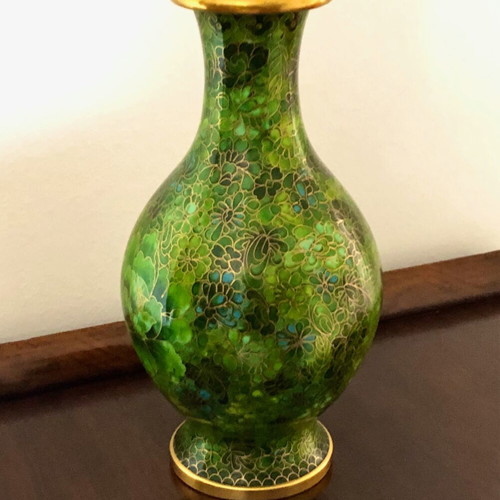 Cloisonné vase from China like new