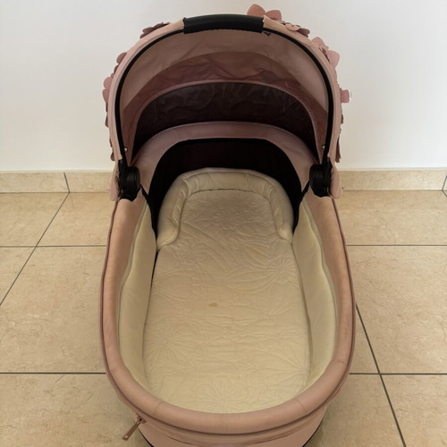 Cybex Simple Flower Collection stroller with basinet