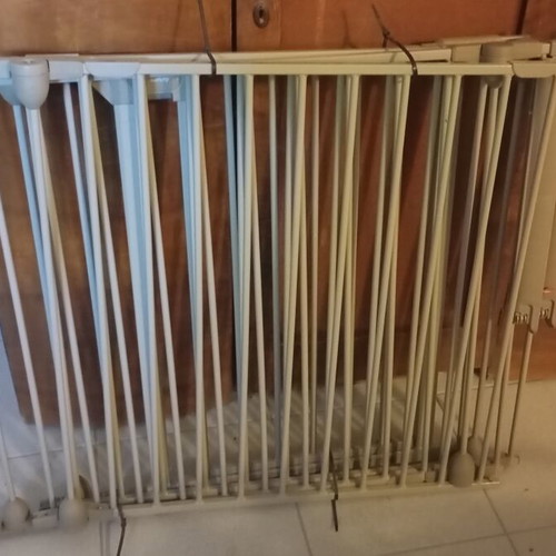 Metal Safety 1st Fence with Door, 4 Pieces, 321 x 72 cm, Like New
