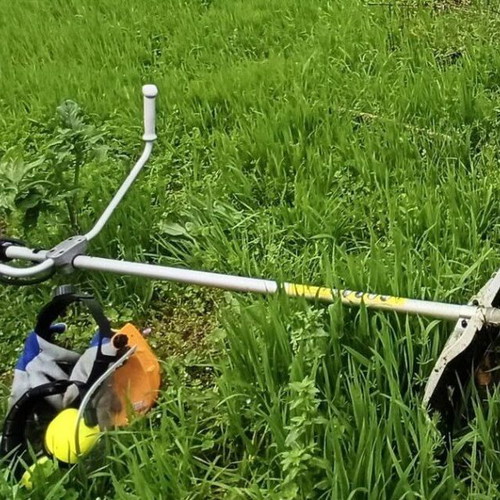 Nakayama PB 6210 brushcutter like new with Oregon blade and Stihl line