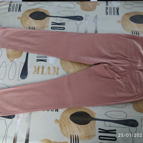 Women's spring pants used with modern designs