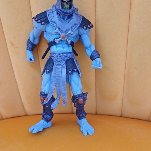 Mattel 2002 Masters of the Universe 200X Skeletor action figure used