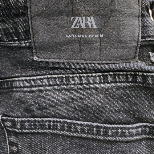 Zara denim jeans like new, black with inscriptions, size 31
