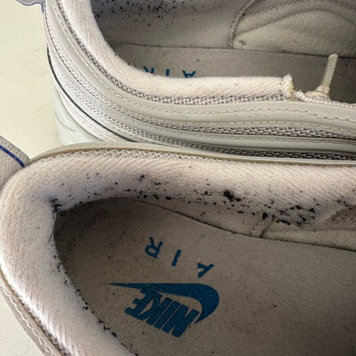 Nike Air Max 44.5 athletic shoes like new, white with blue