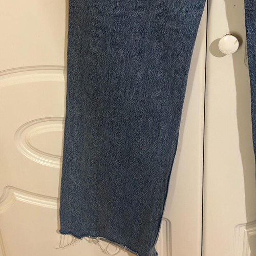 Blue Pull & Bear straight-leg jeans like new, size S