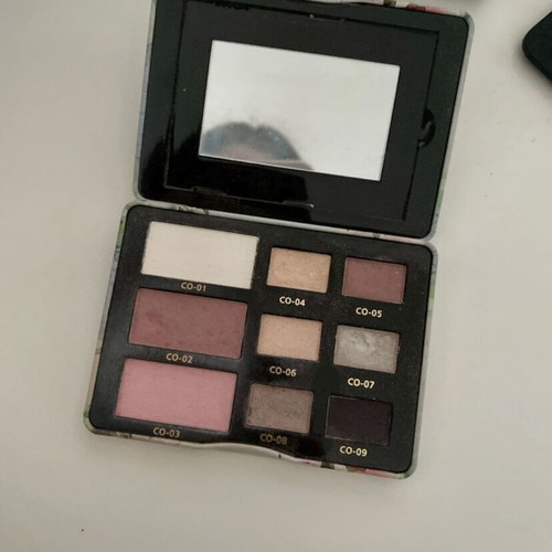 Couture Colours IDC Color makeup eyeshadow palette