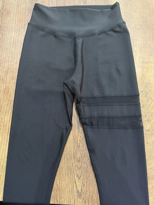 Black leggings size XL like new with mesh detail