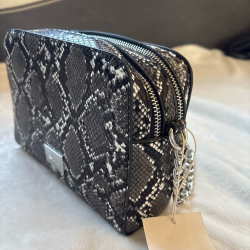 Animal print bag new with 2 compartments and ample storage space