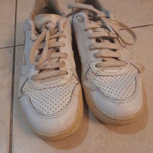 Veja V10 sneakers used, white leather, size 37