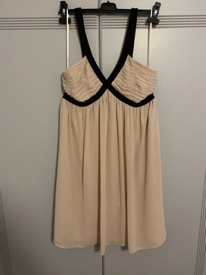 H&M dress like new, size L, knee length