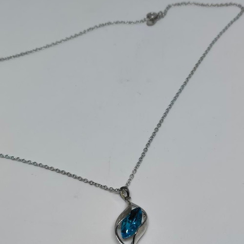 Necklace with Blue Marquise Crystal silver finish like new