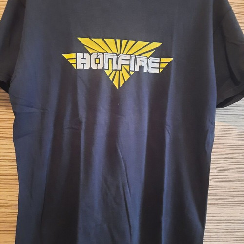 Bonfire short-sleeve t-shirt used, collectible, size M