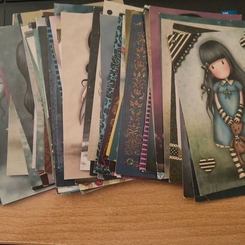 Postal Santoro card collection used, 108 pieces