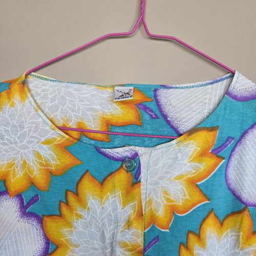 Caribou women's shirt like new, turquoise and orange