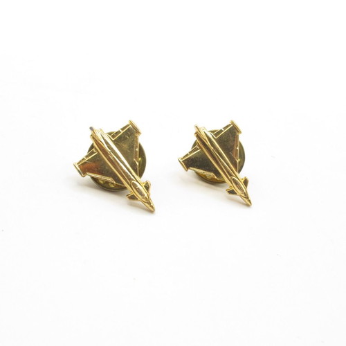 Vintage gold aviation pins set of 2, made in USA, like new