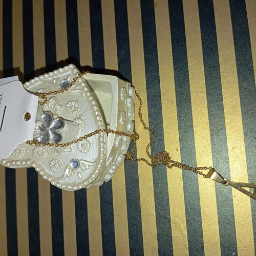 Monogram necklace new, gold color