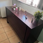 Bedroom vanity table