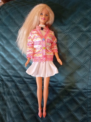 Vintage Barbie κούκλα με καινούργια ρούχα