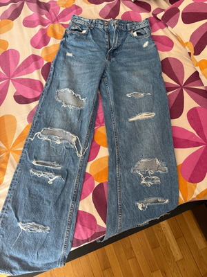 Bershka denim jeans used, mid-rise, blue with rips