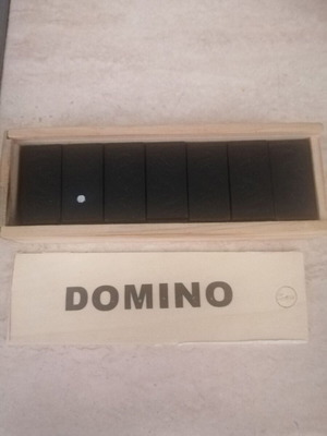Domino board game in wooden case, 28 tiles, like new, missing instructions